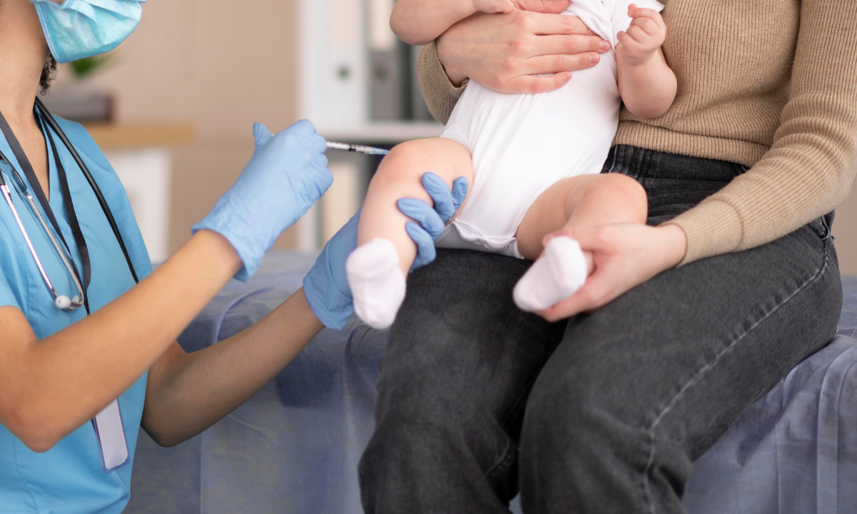 Potestà genitoriale, obblighi vaccinali ed intervento del giudice minorile. FAMILIA Giuffrè Editore. Estratto a cura dell’Avv. Antonio De Simone